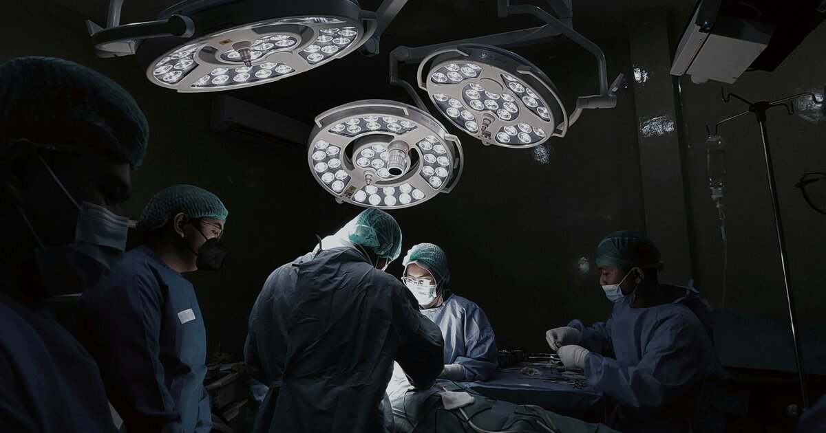 Imagem editorial: o paradoxo da reversão da cirurgia bariátrica na era dos medicamentos GLP-1